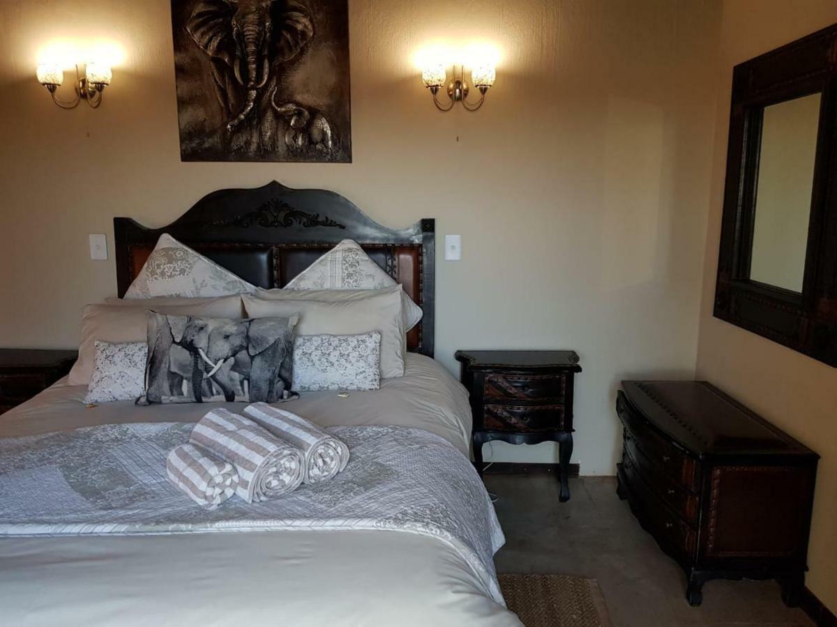 Lodge Twentyfour Mabalingwe Nature Reserve Bela-Bela Buitenkant foto